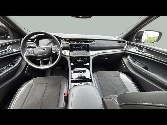 2022 Jeep Grand Cherokee Altitude 4x4