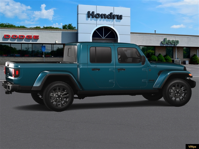 2025 Jeep Gladiator NightHawk