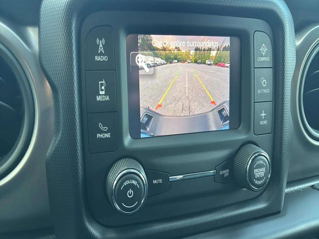 2021 Jeep Gladiator Willys 4x4