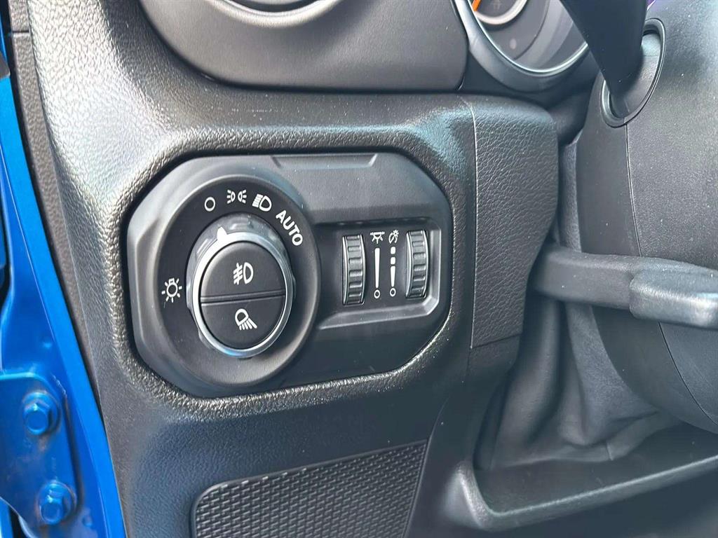 2021 Jeep Gladiator Willys 4x4 2021 Jeep Gladiator Willys 4x4