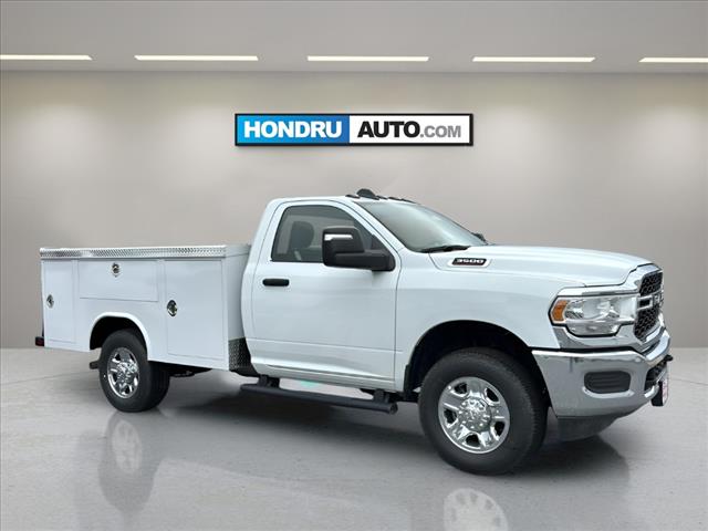 2024 RAM Ram 3500 Chassis Cab RAM 3500 TRADESMAN CHASSIS REGULAR CAB 4X4 60 CA