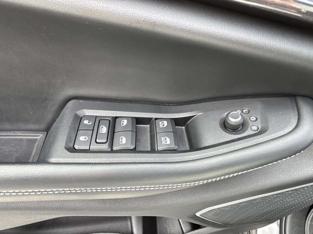2021 Jeep Grand Cherokee L Laredo 4x4