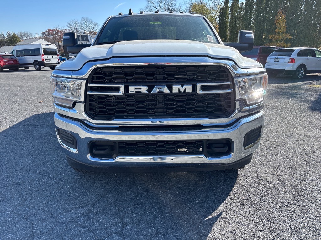 2024 RAM Ram 3500 Chassis Cab RAM 3500 TRADESMAN CHASSIS REGULAR CAB 4X4 60 CA