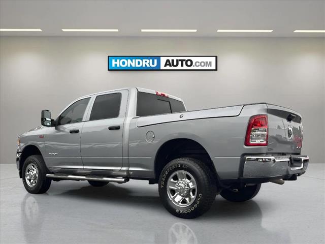 2022 RAM 2500 Tradesman Crew Cab 4x4 64 Box