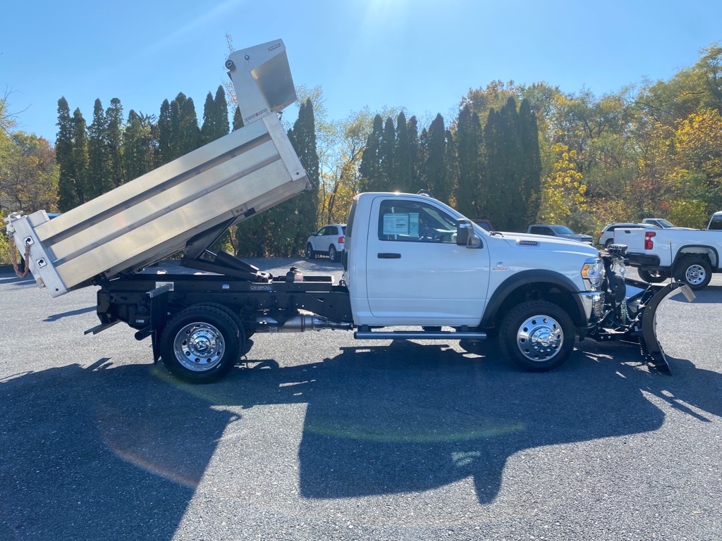 2024 RAM Ram 5500 Chassis Cab RAM 5500 TRADESMAN CHASSIS REGULAR CAB 4X4 60 CA