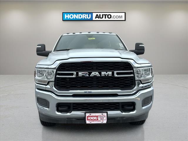 2024 RAM Ram 3500 Chassis Cab RAM 3500 TRADESMAN CHASSIS REGULAR CAB 4X4 60 CA