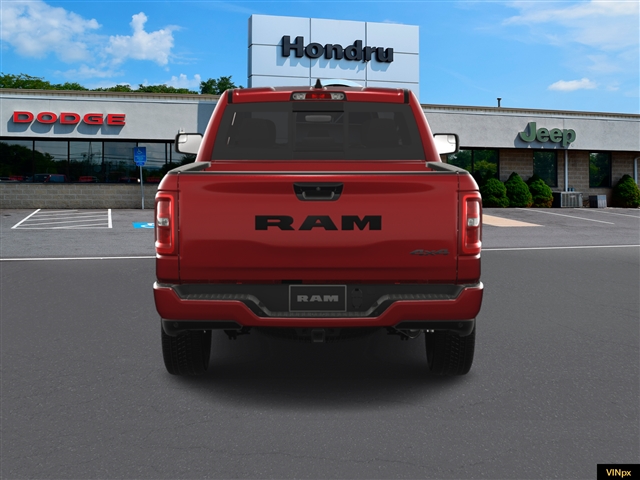 2025 RAM Ram 1500 RAM 1500 TRADESMAN QUAD CAB 4X4 64 BOX