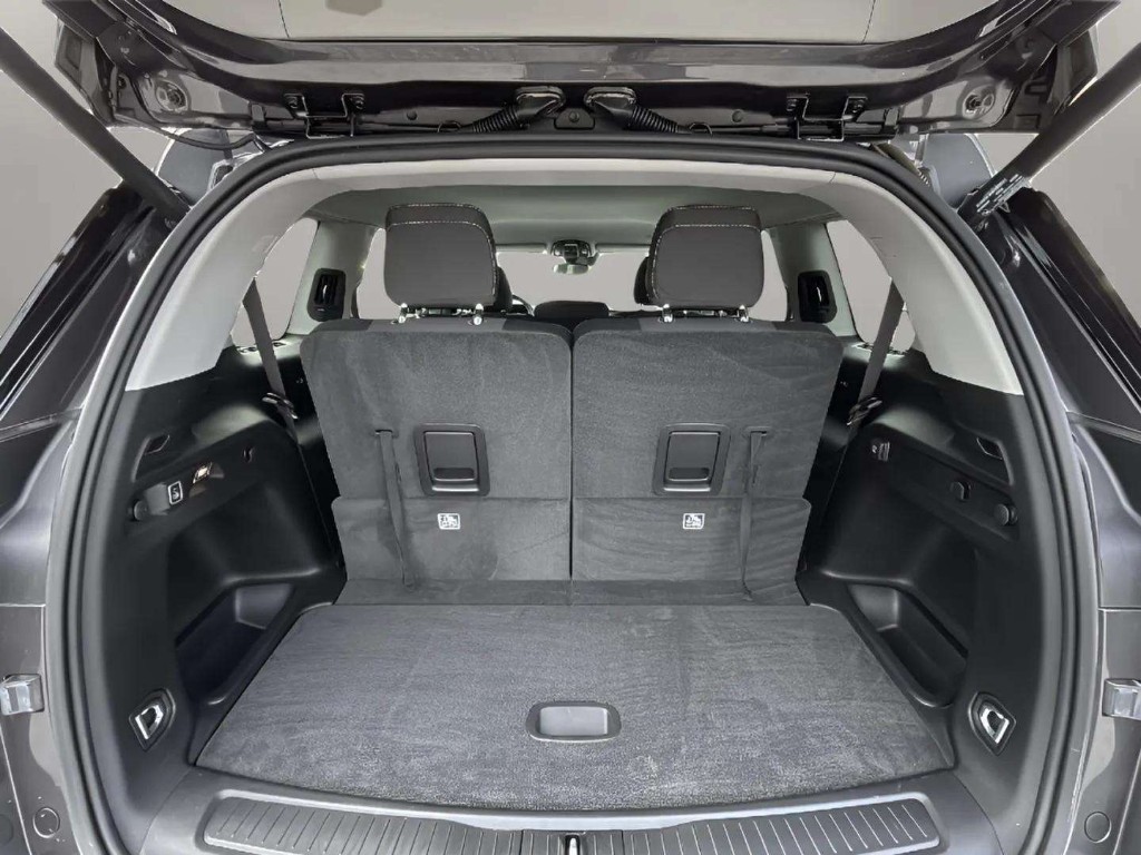 2021 Jeep Grand Cherokee L Laredo 4x4