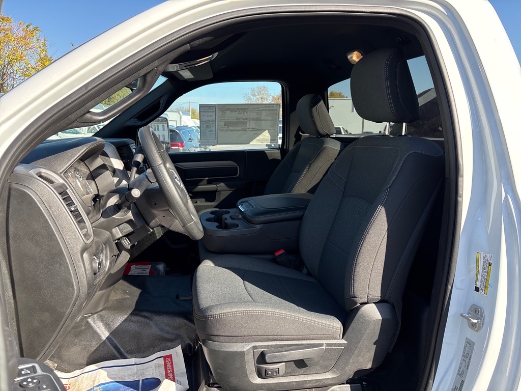 2024 RAM Ram 3500 Chassis Cab RAM 3500 TRADESMAN CHASSIS REGULAR CAB 4X4 60 CA