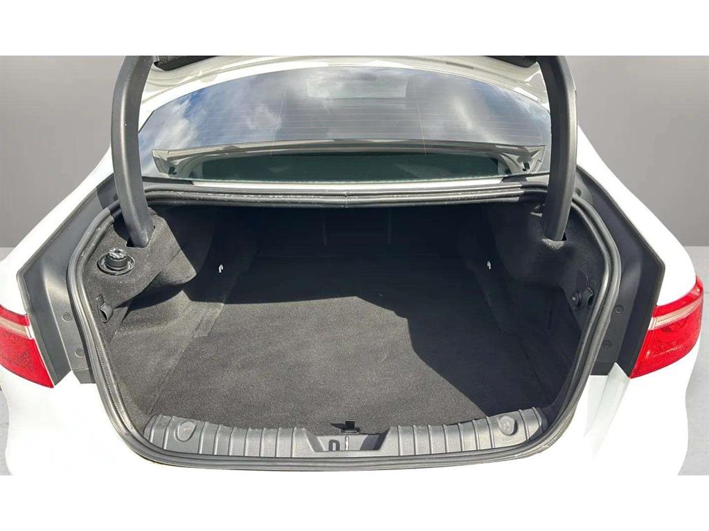 2017 Jaguar XF 20d Prestige 2017 Jaguar XF 20d Prestige