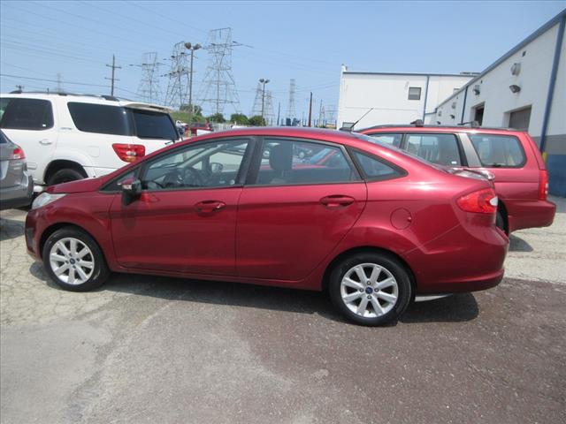 2013 Ford Fiesta SE