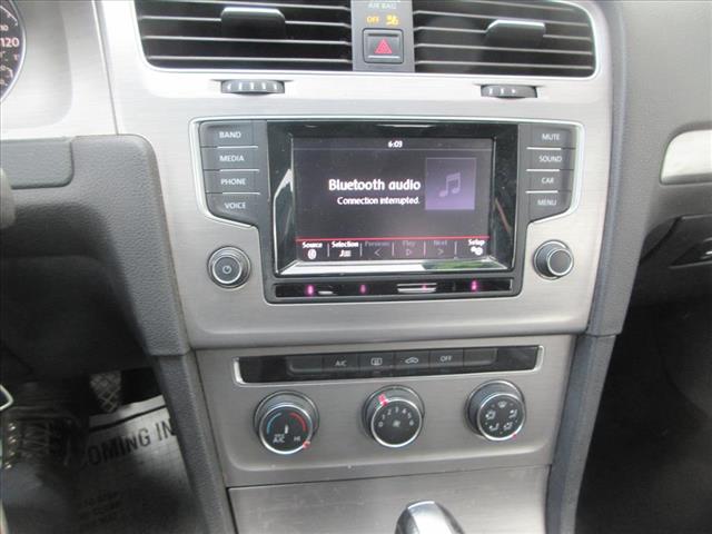 2015 Volkswagen Golf TSI S