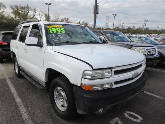 2004 Chevrolet Tahoe Base