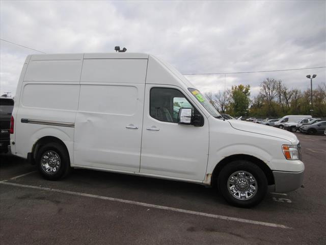 2017 Nissan NV 3500 HD SL