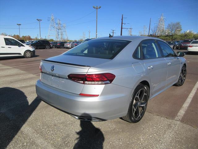 2020 Volkswagen Passat R-Line