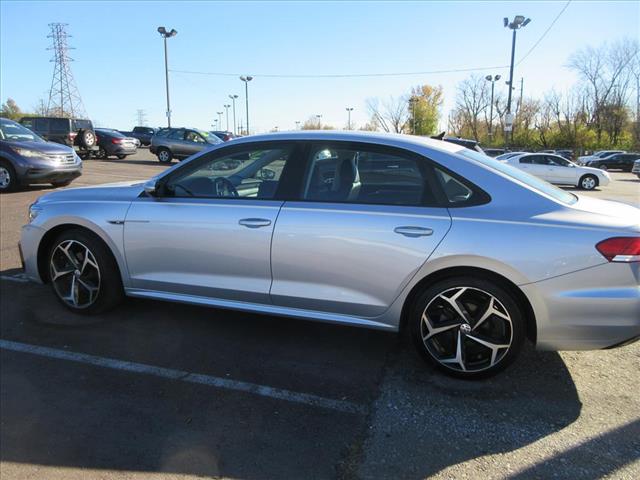 2020 Volkswagen Passat R-Line