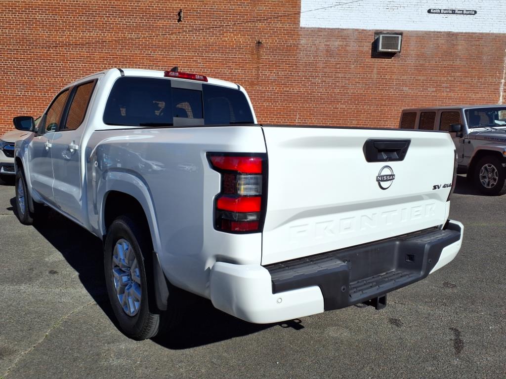 2023 Nissan Frontier SV