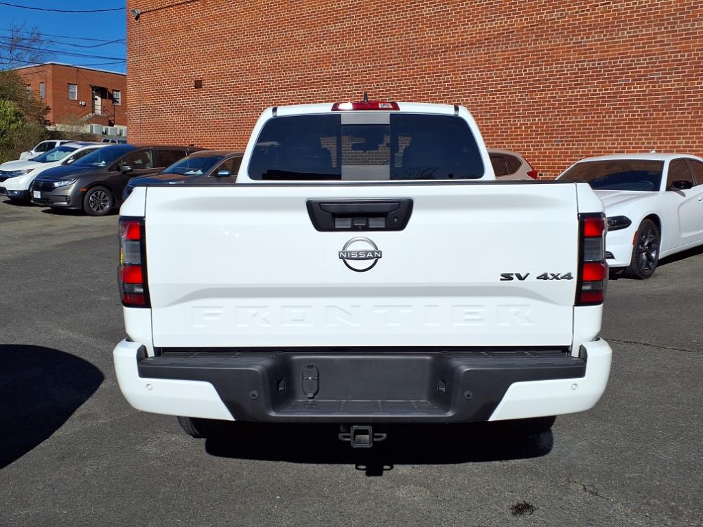 2023 Nissan Frontier SV