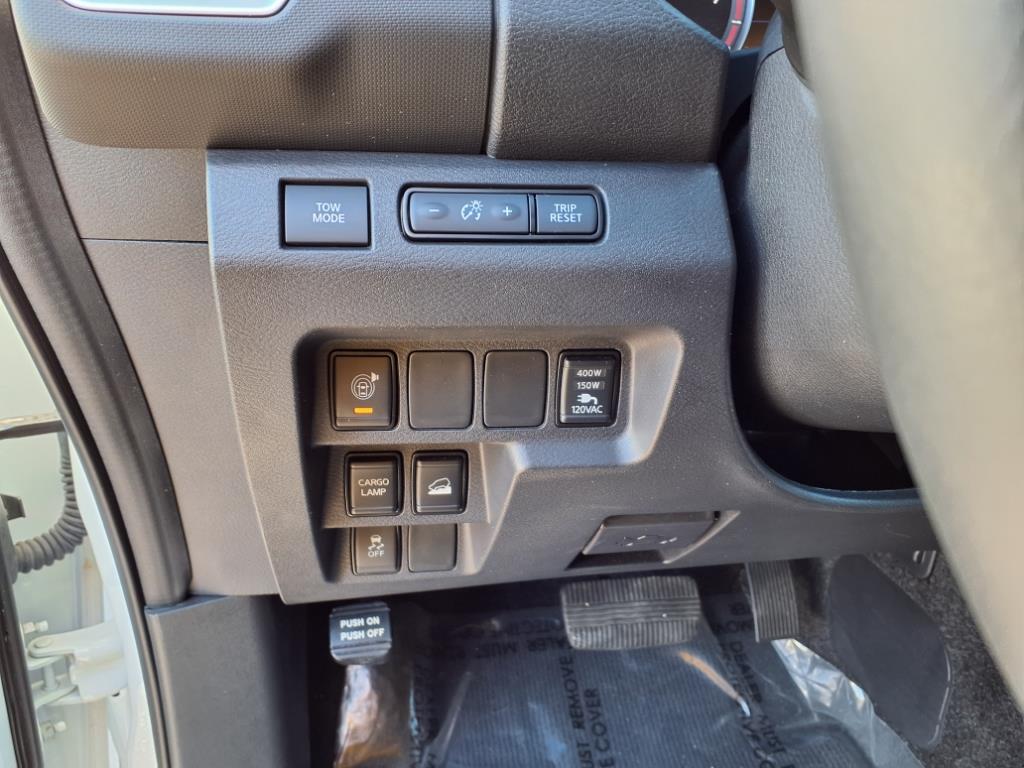 2023 Nissan Frontier SV