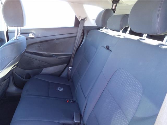 2021 Hyundai TUCSON SE