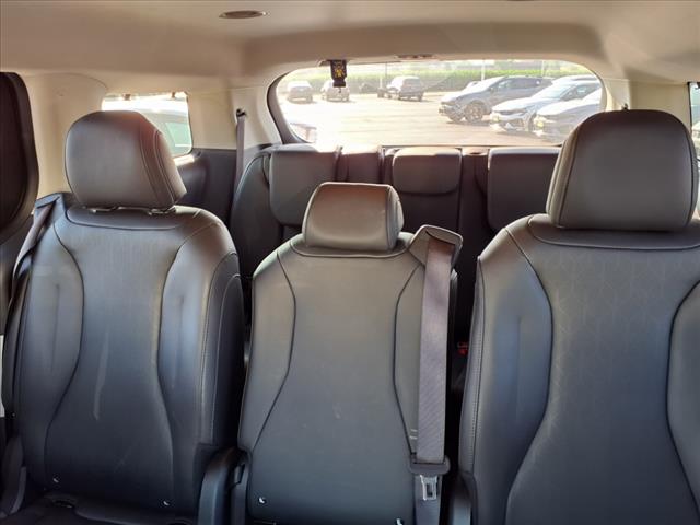 2023 Kia Carnival EX
