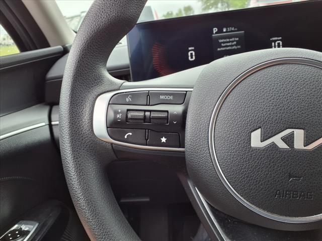 2025 Kia K5 LXS