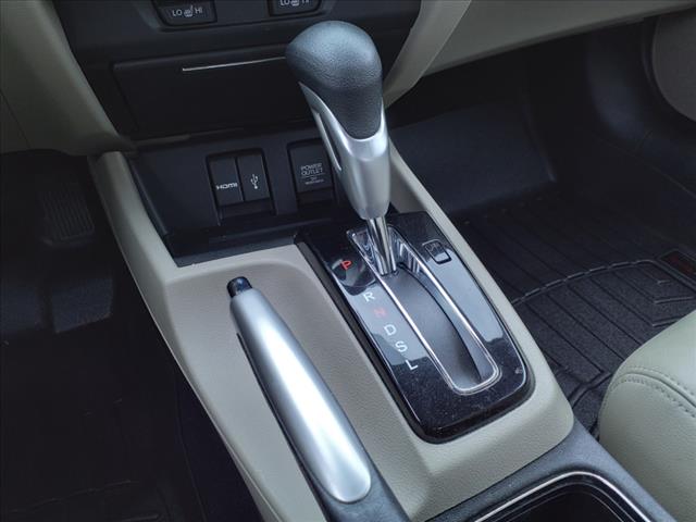 2014 Honda Civic Hybrid w/Leather