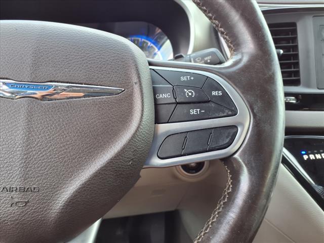 2017 Chrysler Pacifica Touring-L