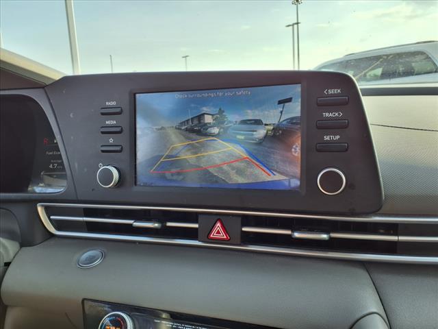 2021 Hyundai ELANTRA SEL