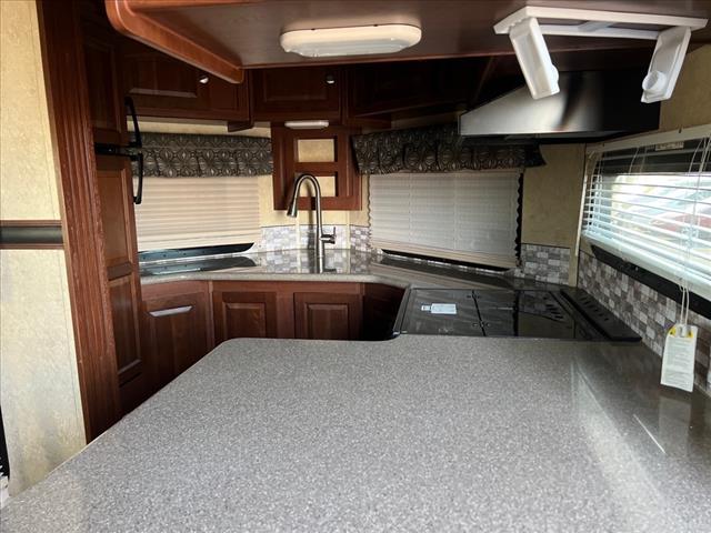 2015 Forest River V-LIGHT 30WFKS 