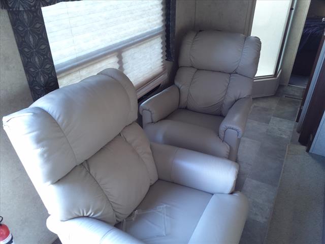2015 Forest River V-LIGHT 30WFKS 