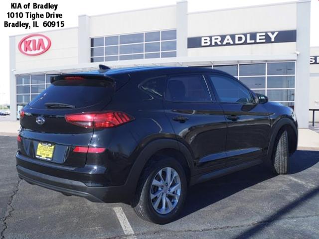 2021 Hyundai TUCSON SE