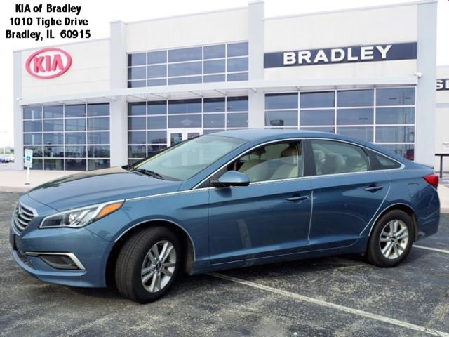 2017 Hyundai SONATA SE