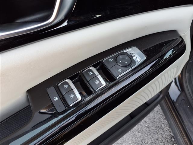 2023 Kia Carnival EX