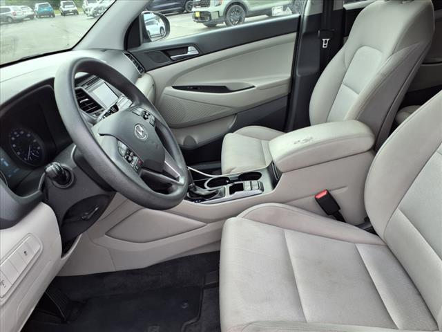 2016 Hyundai TUCSON SE