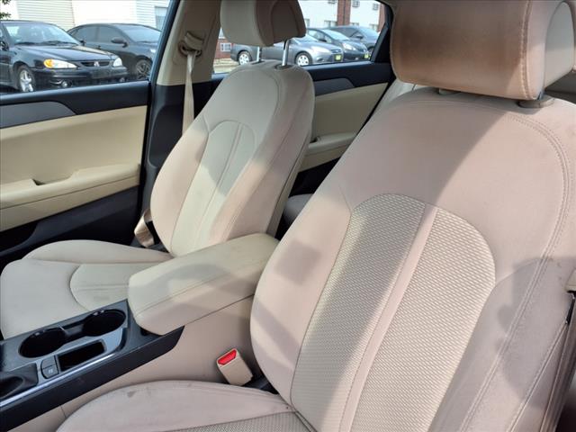2017 Hyundai SONATA SE
