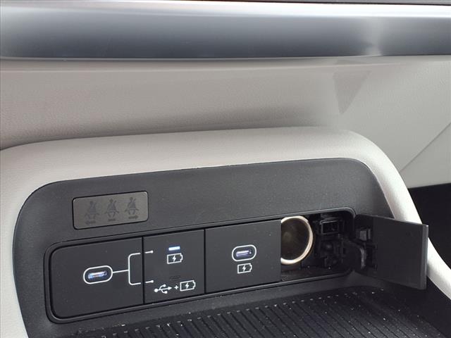 2024 Hyundai KONA SE