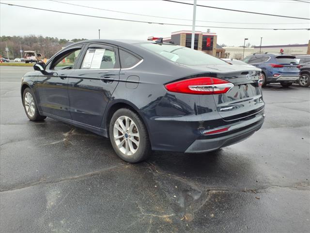 2020 Ford Fusion SE