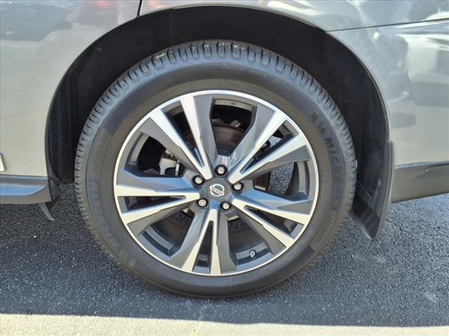 2018 Nissan Pathfinder Platinum