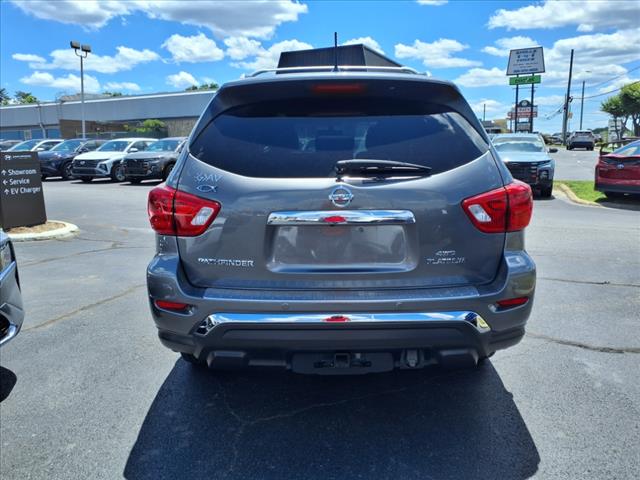 2018 Nissan Pathfinder Platinum