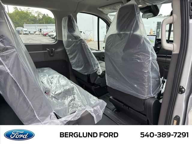 2025 Ford Transit XLT - Photo 10