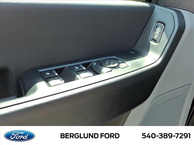 2026 Ford F-550 XL - Photo 10