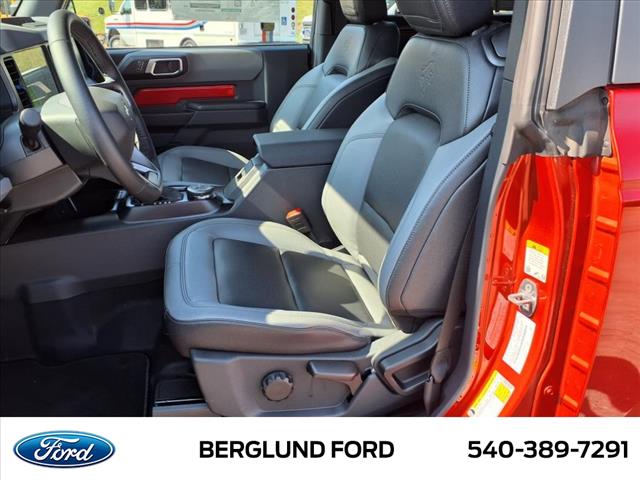 2024 Ford Bronco Black Diamond - Photo 10