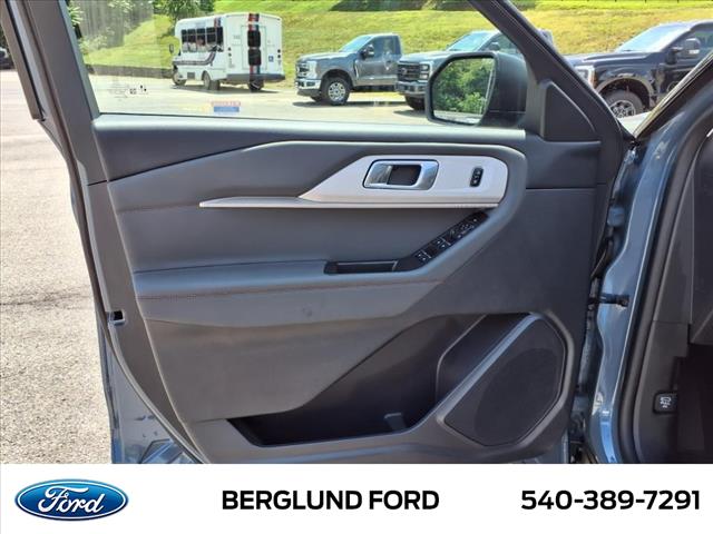 2025 Ford Explorer Active - Photo 10