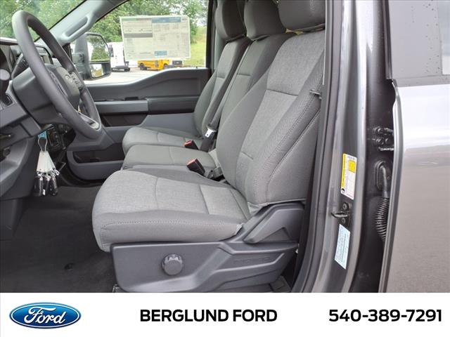 2025 Ford F-250 Super Duty XLT - Photo 10