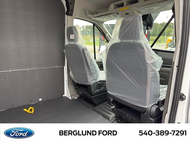 2025 Ford Transit Base - Photo 10