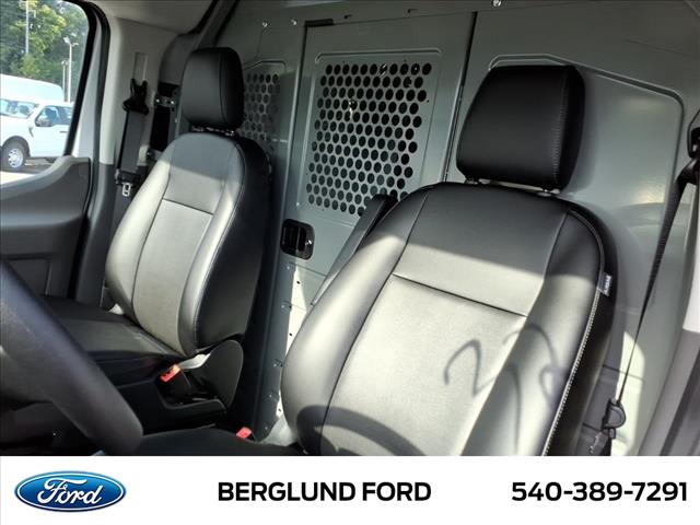2024 Ford Transit Base - Photo 10