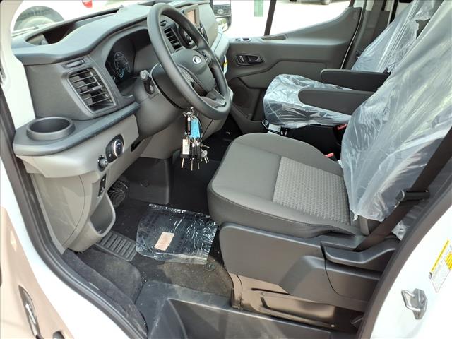2025 Ford Transit Base - Photo 10