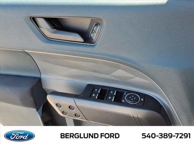2025 Ford Maverick XL - Photo 10