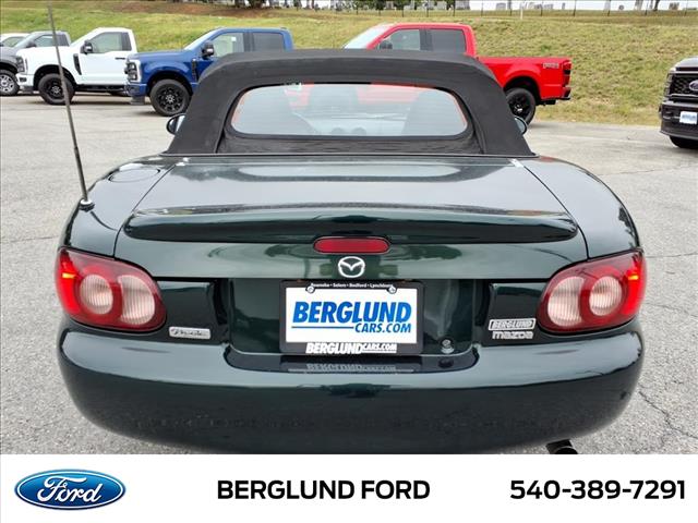 2002 Mazda MX-5 Miata  - Photo 10